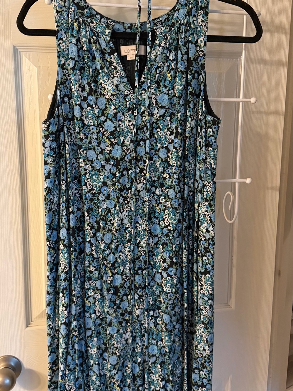 LOFT Blue and Black Floral Knee Length Dress